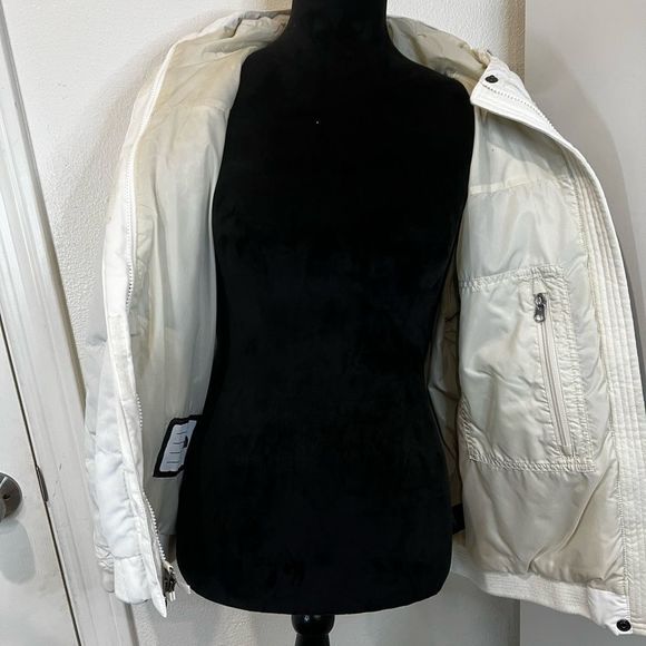 The north face down jacket - Picture 11 of 15